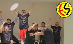 Eskişehirsporlu futbolcular şampiyonluğu böyle kutladı