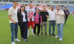 Eskişehirsporlu futbolcunun en büyük destekçisi ailesi
