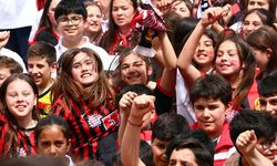 Es Es’li futbolcuları görünce çok sevindiler