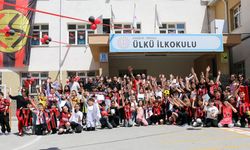 Eskişehirsporlu futbolcular okulda ilgiyle karşılandı