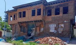 Eskişehir'in kalbindeki bu bina korkutuyor