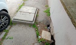 Eskişehir'de çökmüş kaldırım tehlike saçıyor!