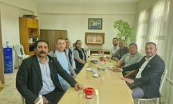 Belediye-İş Eskişehir'de yönetim üyelerle bir araya geldi