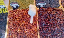 Hurma tezgahlarında fiyatlar etikete yansıdı