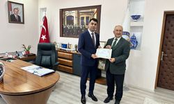 Hisarcık'ta başarılı eğitimcilere kaymakamdan ödül