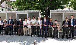 Kütahya’da ayakkabı boyacılarına modern hizmet alanları