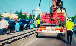 Eskişehir'de 3 araç birbirine girdi: 1 yaralı