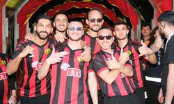 Futbolcular da merakla bekliyor