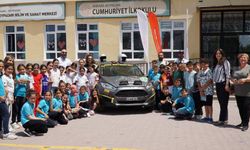 Ralli Pilotları Beypazarı'nda öğrencilerle bir araya geldi