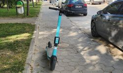 Kaldırımlarda scooter işgali: Yayalar geçemiyor
