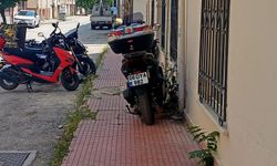 Eskişehir'de dar kaldırım motosikletle tamamen kapandı
