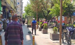 Temizlikte titizlik: Odunpazarı’nda caddeler her gün süpürülüyor