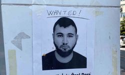 Özel ders ilanı üzerindeki ’wanted’ ibaresi görenleri gülümsetti