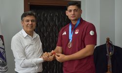 Bilecik’in gururu sporcularında Başkan'a ziyaret
