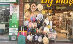 Tatil mevsimi yaklaştı, yazlık şapkalar tezgâhlarda yerini aldı