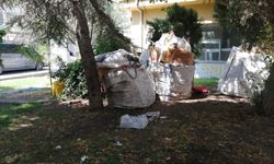Eskişehir'deki parkı katı atık deposuna çevirdiler