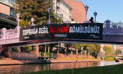 Eskişehirspor taraftarı şehitlerimizi unutmadı