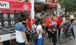 AKUT Eskişehir ekibinden duygulandıran ikram