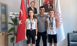 Bir ilçeden üç şampiyonluk