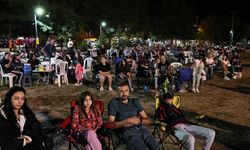 Yoncalı’da vatandaşlar açık hava sinemasının keyfini çıkardı
