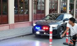 Eskişehir'de trafiği alt üst etti: Hem suçlu hem çakarlı!