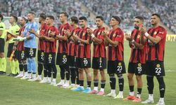 Eskişehirspor'un yeni transferleri ilk kez forma giydi