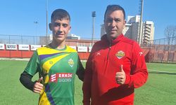 Genç futbolcu hocalarına teşekkür etti