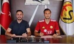 İmzayı attı kadroya girdi