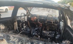 Eskişehir'de bir anda alev alan araç küle döndü