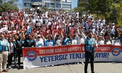 Eskişehir'de memurlardan alkışlı protesto