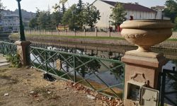 Eskişehir'de yiine Porsuk etrafı, yine zarar