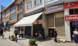 Eskişehir’de cuma namazı vakti esnaf kepenk indiriyor