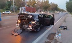 Eskişehir'de 3 araçlık zincirleme kaza: 4 çocuk yaralı