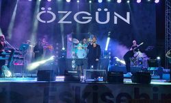 Özgün'den Eskişehir'de coşkulu konser