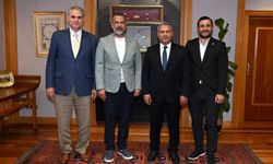 Eğitimcilerin sıkıntılarını Rektör Adıgüzel'e aktardılar