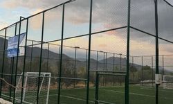 Eskişehir'de o mahalleye halı saha yapıldı
