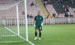 Eskişehirspor maçında rakibin kalecisi tepki topladı