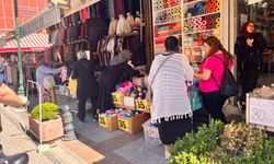 Eskişehir'de soğuk havalar yaklaşırken yün iplere ilgi arttı