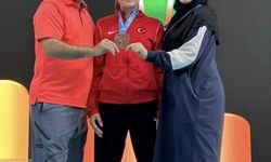 Bilecikli Karateci Sena Akman Türkiye üçüncüsü oldu