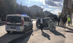 Eskişehir'de otomobil çarpan yaşlı kadın yaşam savaşı veriyor