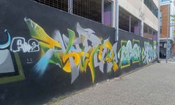 Eskişehir’de otopark duvarları rengarenk grafitilerle canlandı