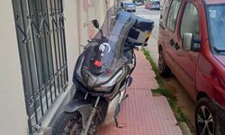 Eskişehir’de zincirli motosiklet yayaları tehlikeye attı