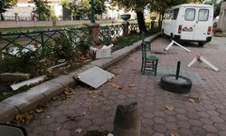 Eskişehir'de esnafa tepki gösterip, dükkanını yerle bir ettiler