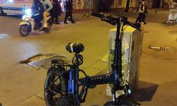 Eskişehir'de otomobil ile elektrikli bisiklet çarpıştı