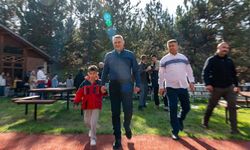 Bilecik emniyeti, çocukların gönüllerine dokundu