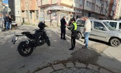 Kütahya’da hafif ticari araç ile motosiklet çarpıştı: 1 yaralı