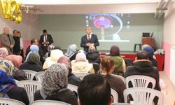 Müdür Yılmaz: "Telefonla oyalandığı kadar çocuğuna ilgi göstermeyen velilerimiz var"