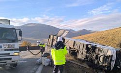 Otobüs kazasında ölenlerin kimlik tespit çalışmaları sürüyor