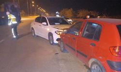 Bahtsız sürücünün çarptığı araç bakın kimin çıktı