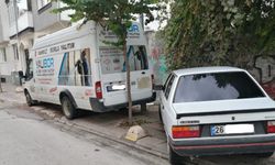 Eskişehir'de araçların kaldırım savaşı sürüyor!